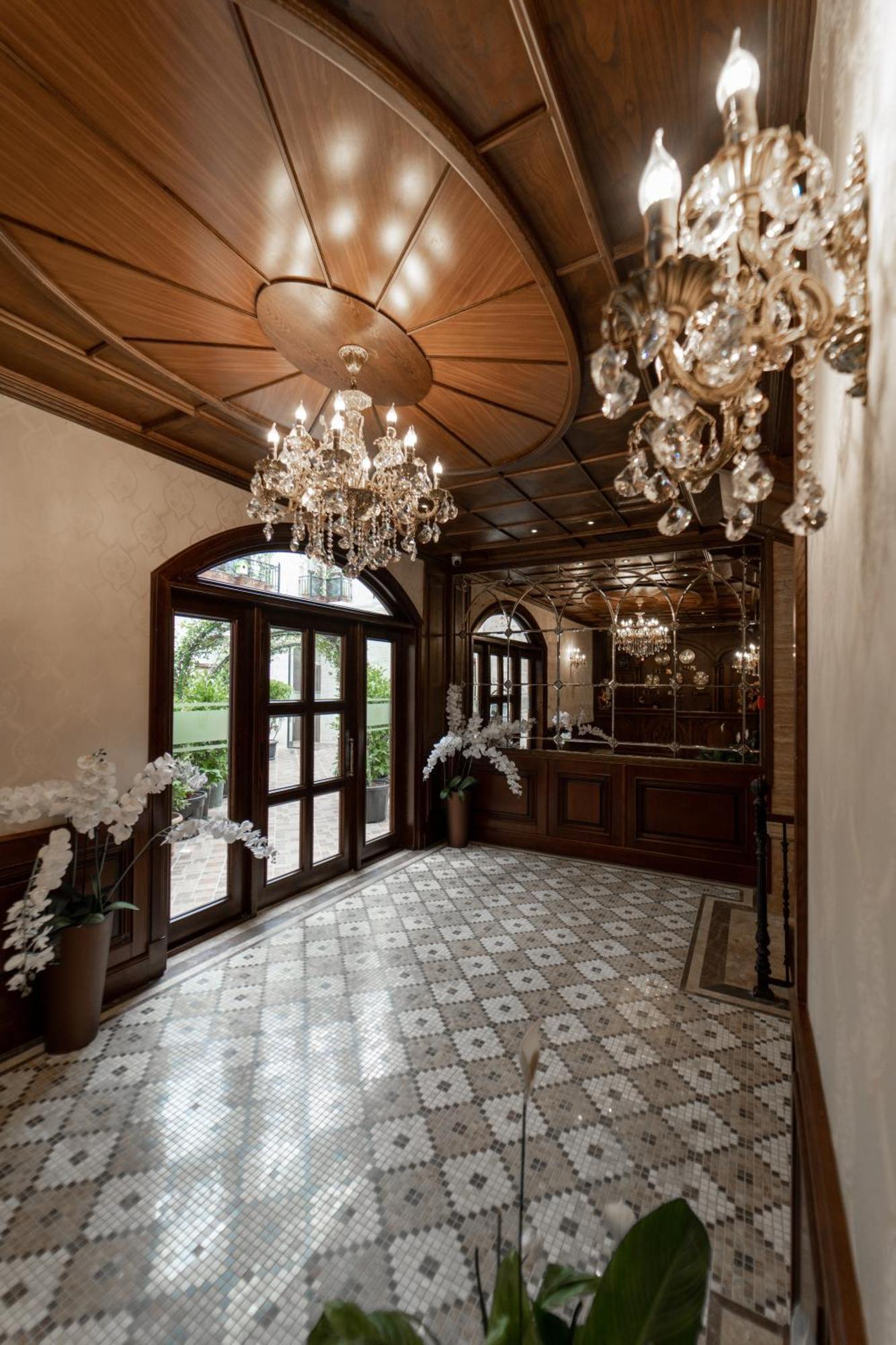 Midway Baku Hotel Ngoại thất bức ảnh