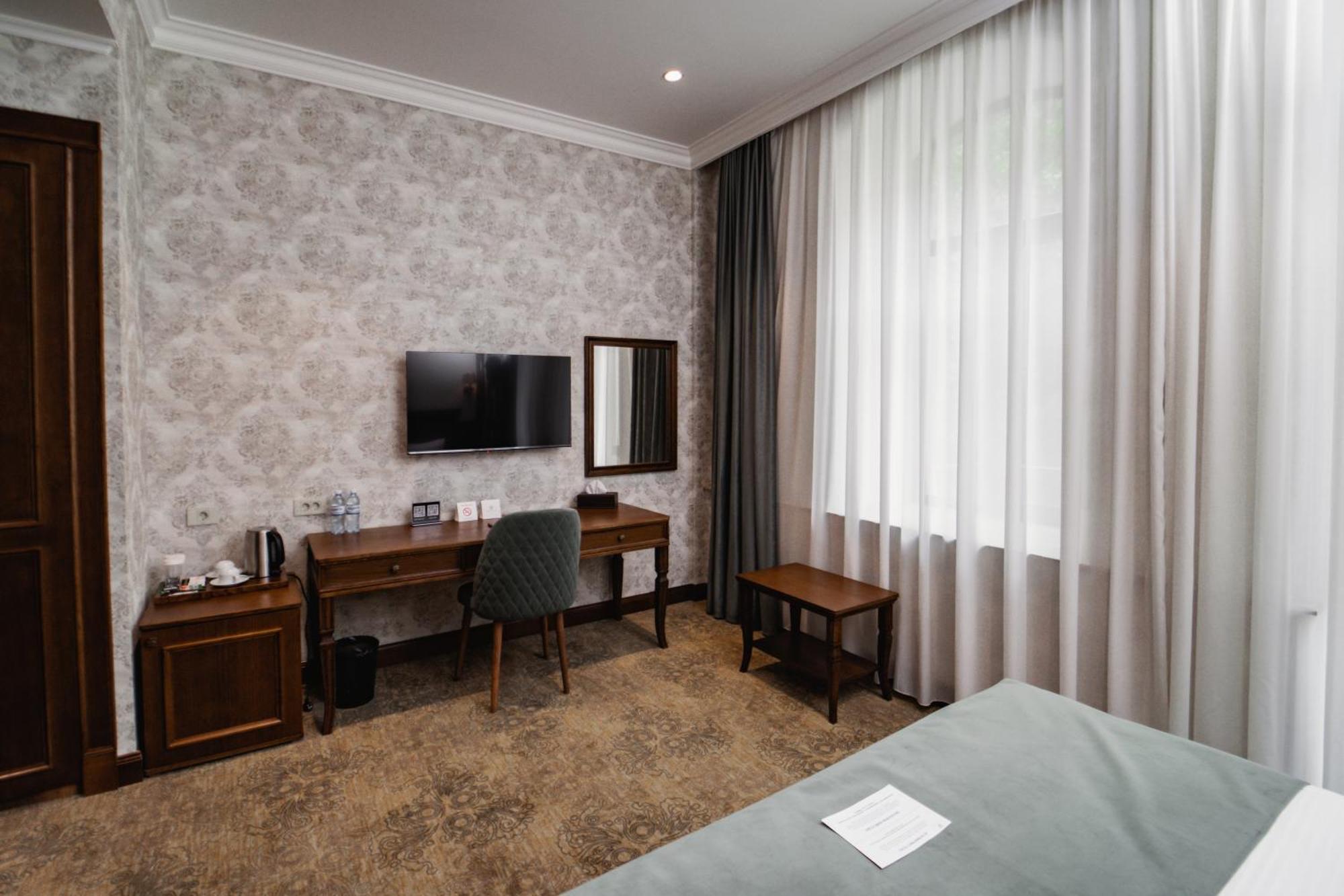 Midway Baku Hotel Ngoại thất bức ảnh