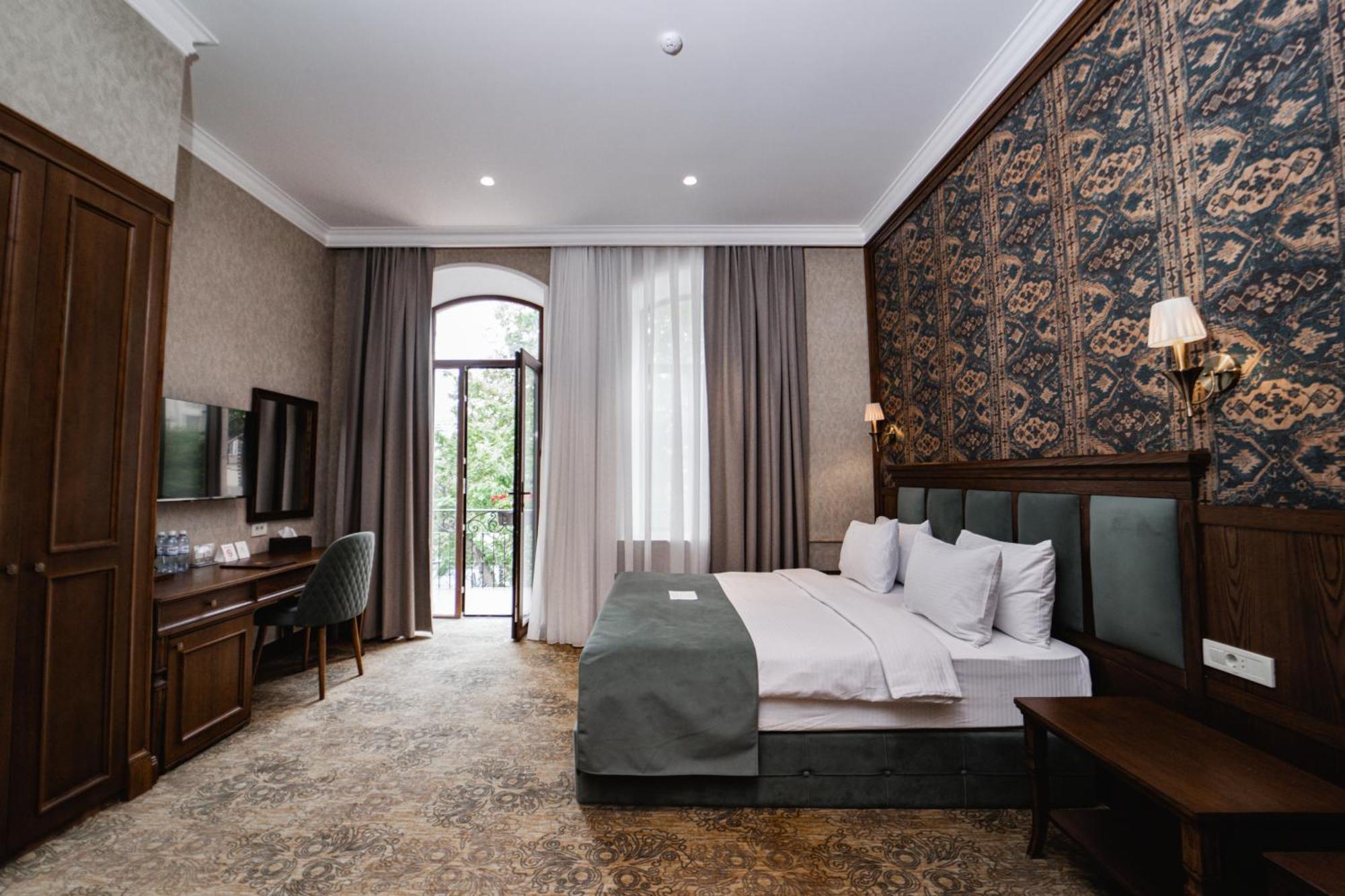 Midway Baku Hotel Ngoại thất bức ảnh