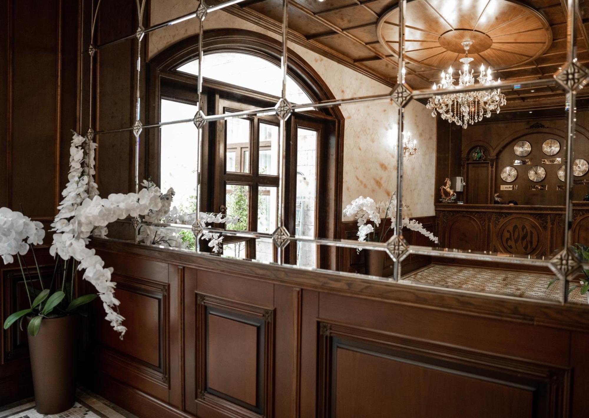 Midway Baku Hotel Ngoại thất bức ảnh