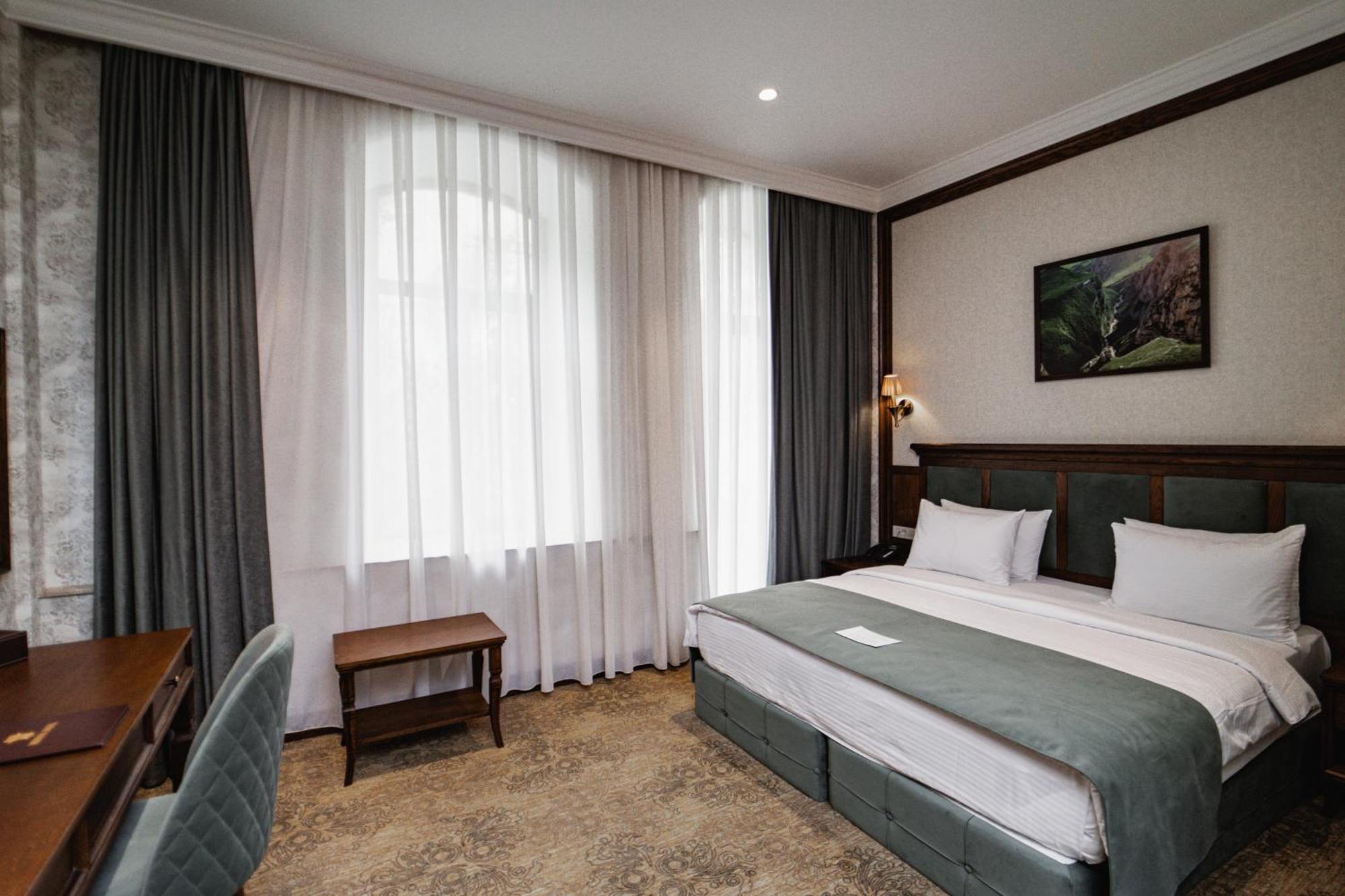 Midway Baku Hotel Ngoại thất bức ảnh